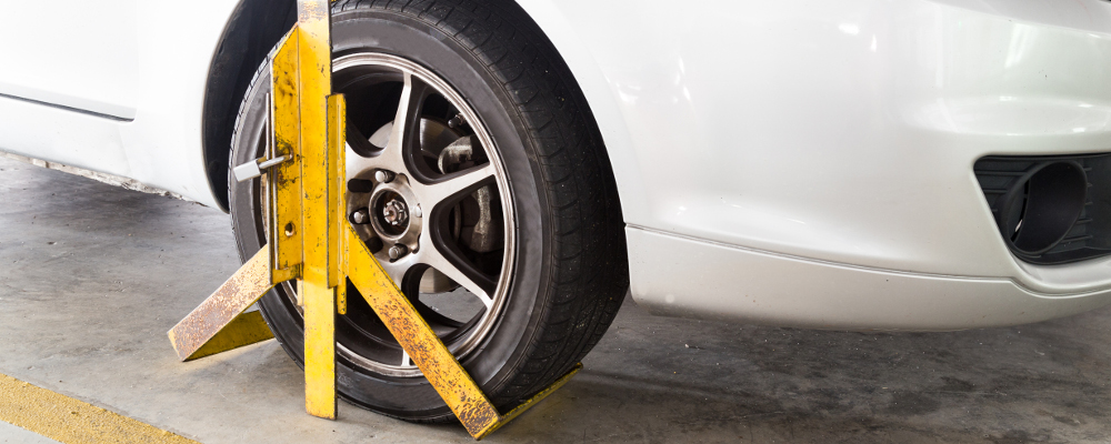 Front Wheel Clamped for Illegal Parking