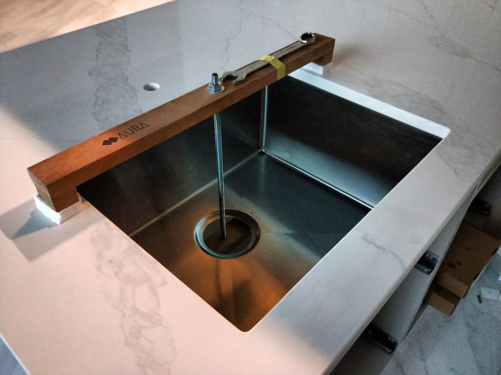 leakproof kitchen sink installation