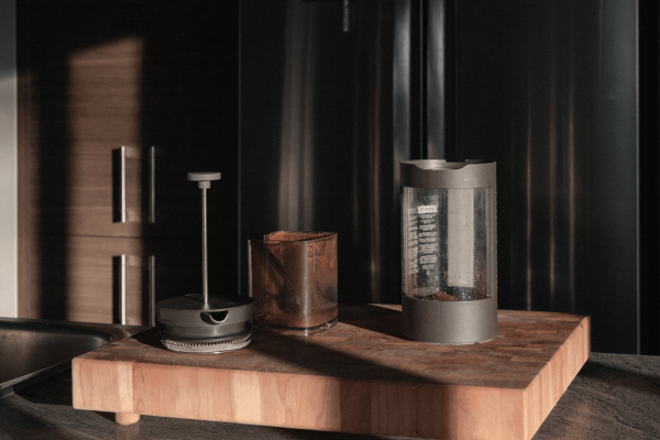 Vicon White phil-desforges-vUjczKhoJv0-unsplash copy